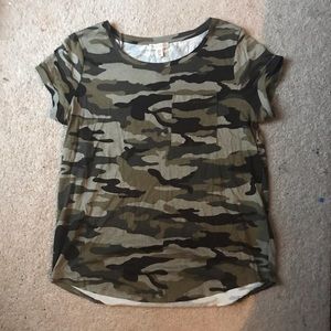Camo Short sleeve top